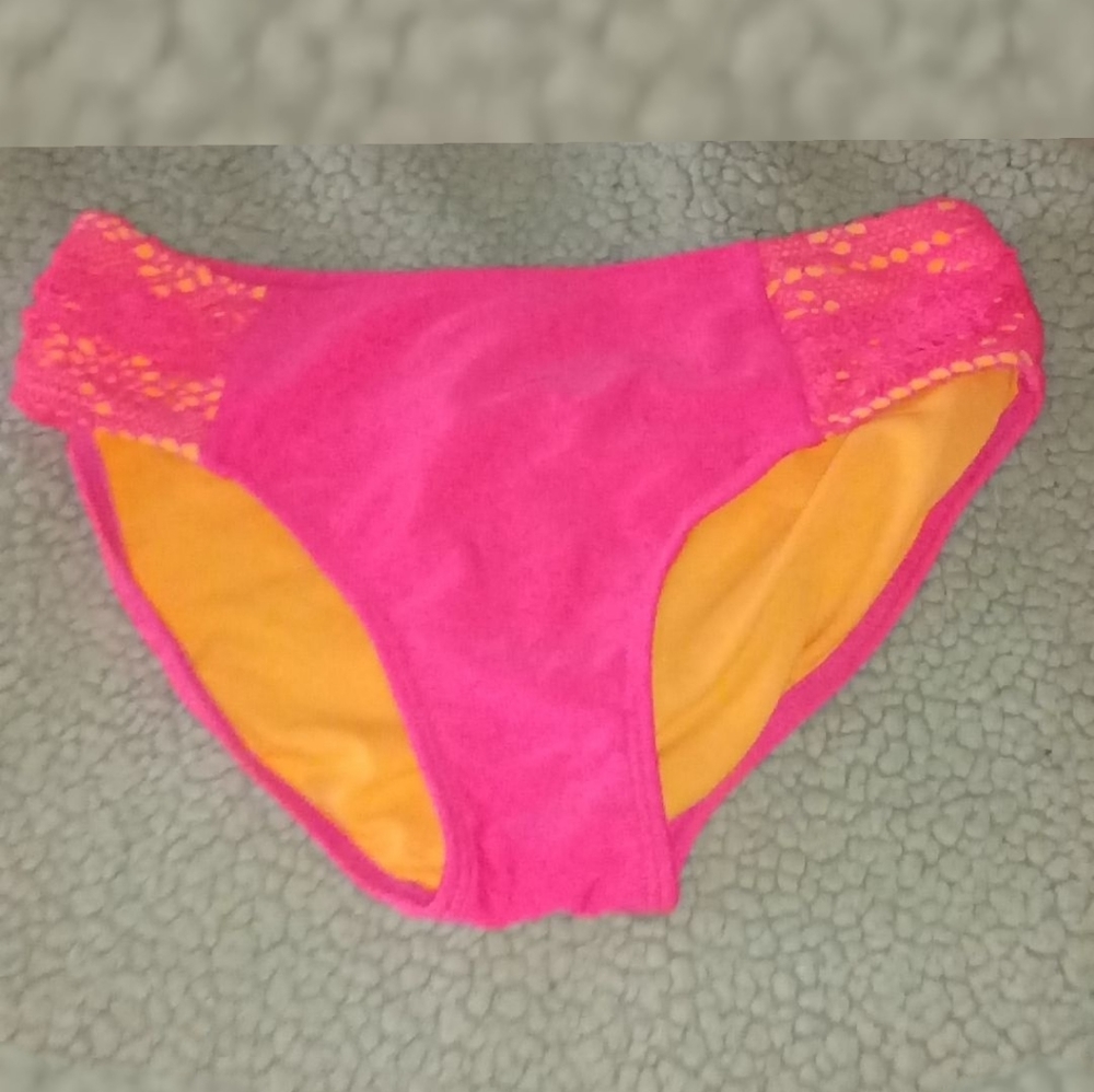 Bikini bottoms
